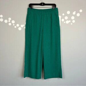 Elegant Green Women's Pants